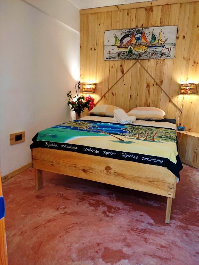 Hostel La Ballena Backpacker Las Galeras Extérieur photo